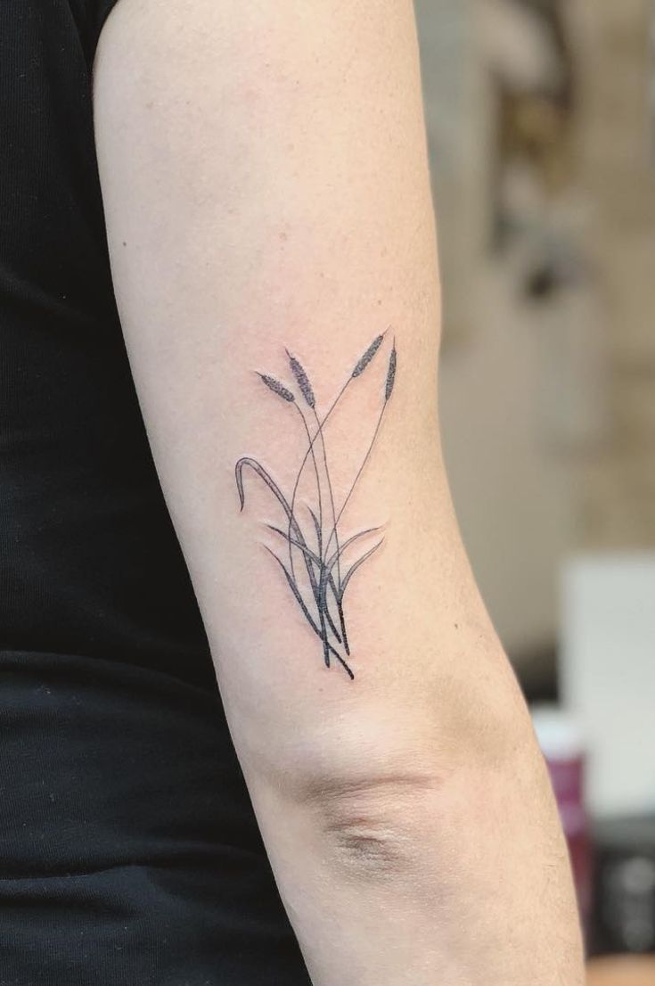 36 Most Beautiful Flower Tattoo Designs to Blow Your Mind - Page 2 of
